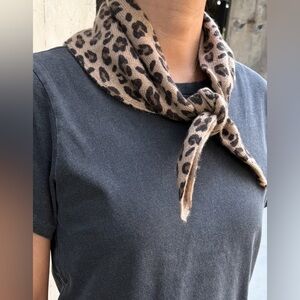 Stylish Black Tote with Leopard Print Scarf